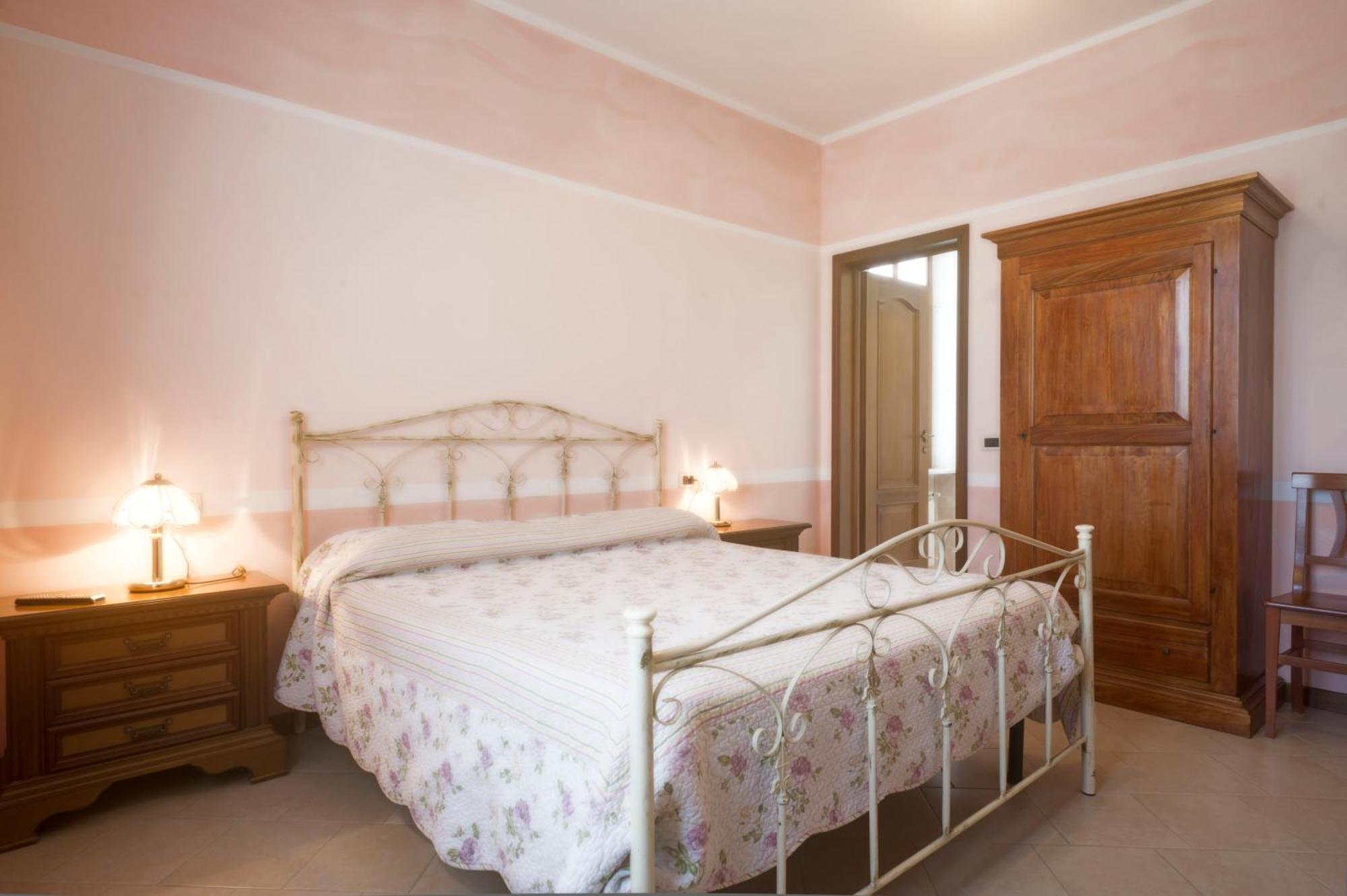 Villa Dircea CastellʼArquato Eksteriør bilde